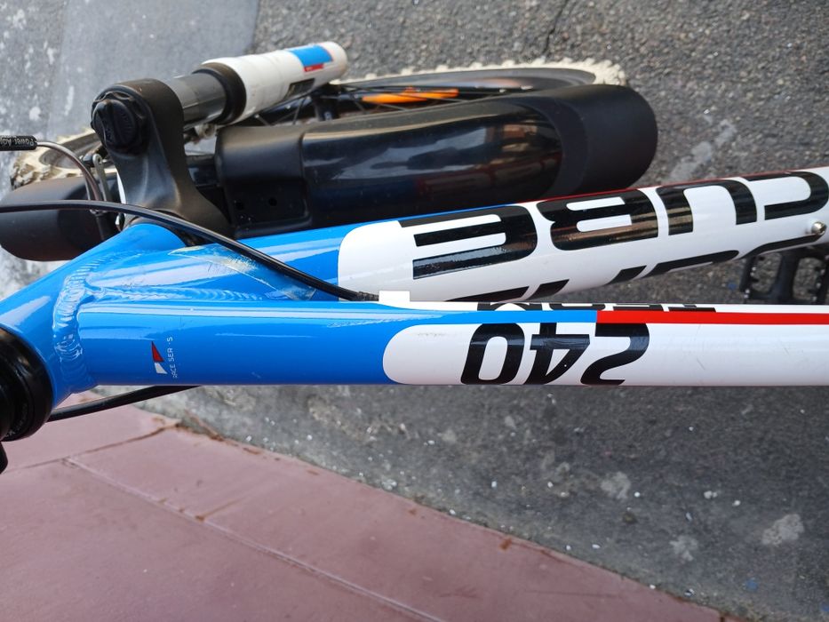 Продам велосипед Cube