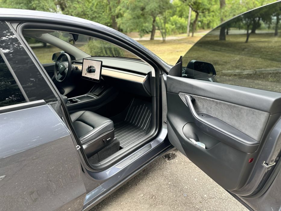 Tesla 2022 Performance 82kWh Dual Motor