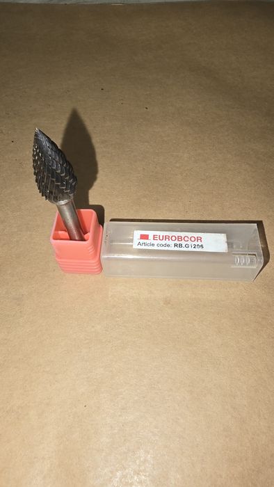 Conjunto 12 fresas de tungsténio - 10 novas / 2 usadas