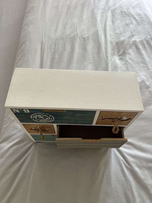 Bloco de gavetas decorativo