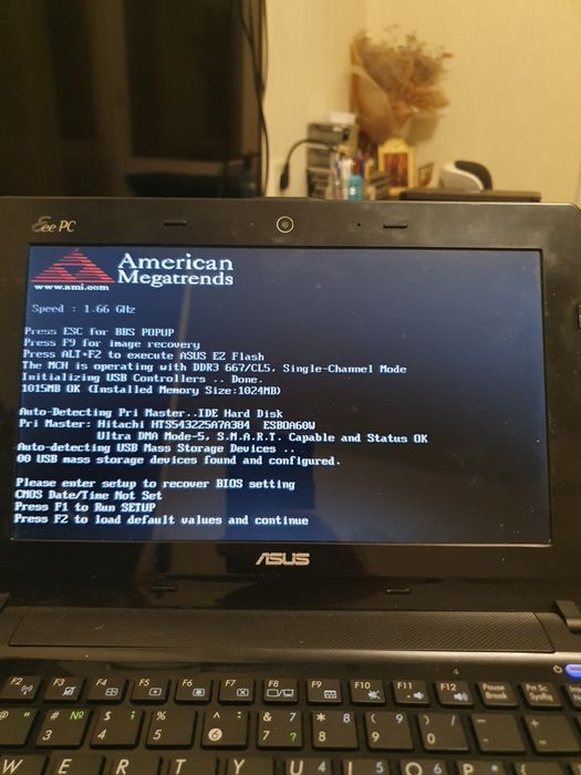 Нетбук Asus Eee PC X101H