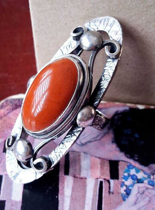 Pierścionek srebrny autorski z kamieniem (jaspis).