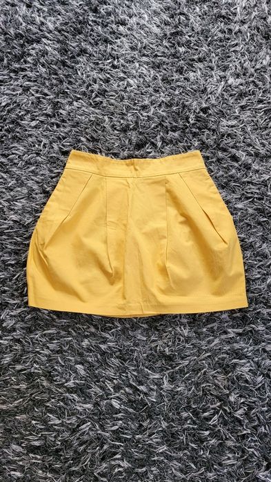 Żółta spódniczka Mohito