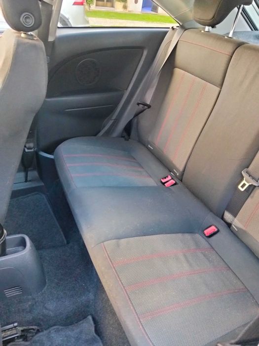 Carro Opel Corsa D 3 portas, 1.2 Gasolina
