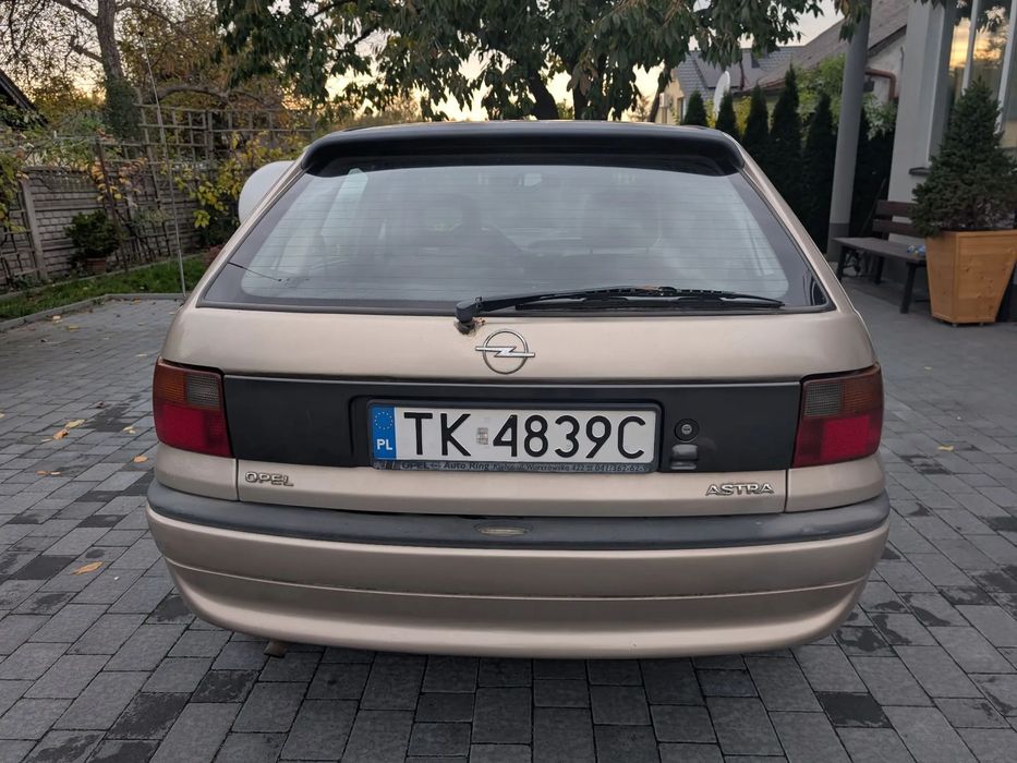 Opel Astra niski przebieg 150.000 km, stan bardzo dobry