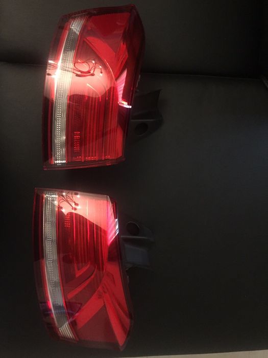 Farol Passat esquerdo e Faróis Traseiros 2017