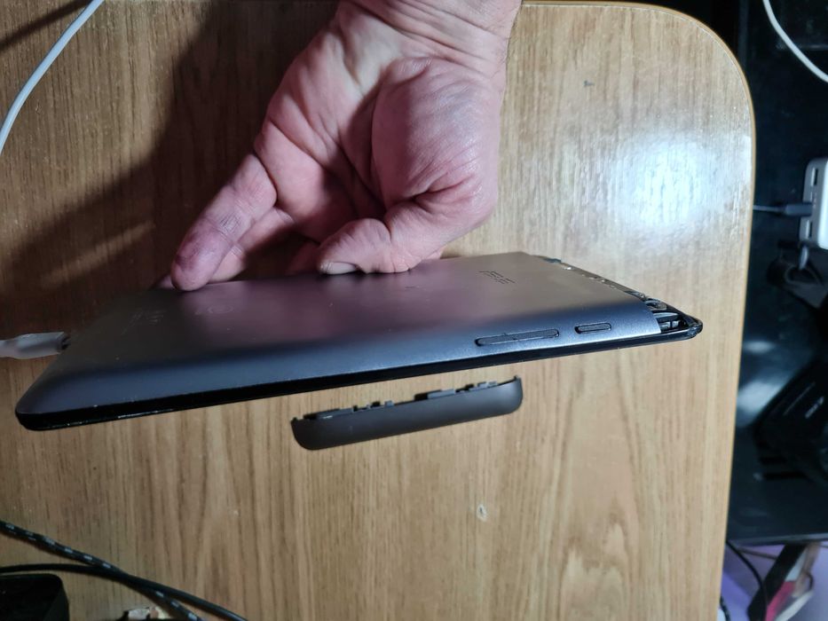 Планшет Asus K004