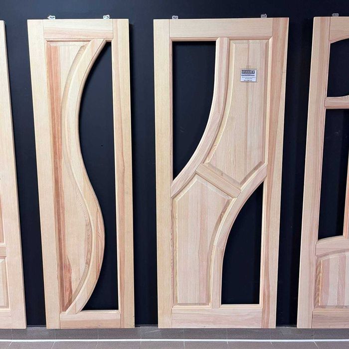 Двері дерев'яні, двері з дерева, двері з масиву сосни, різні моделі