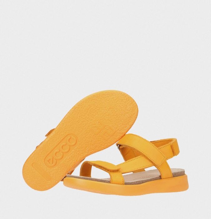 Нові дитячі жовті сандалі Ecco 29 розмір