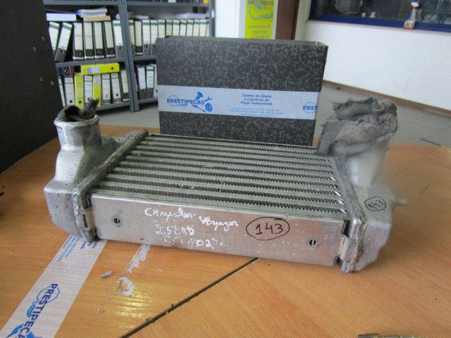 Radiador do intercooler CHRYSLER Grand Voyager IV Van (RG)