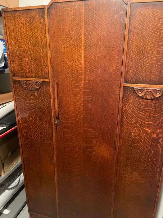 Roupeiro Datado - Art Deco