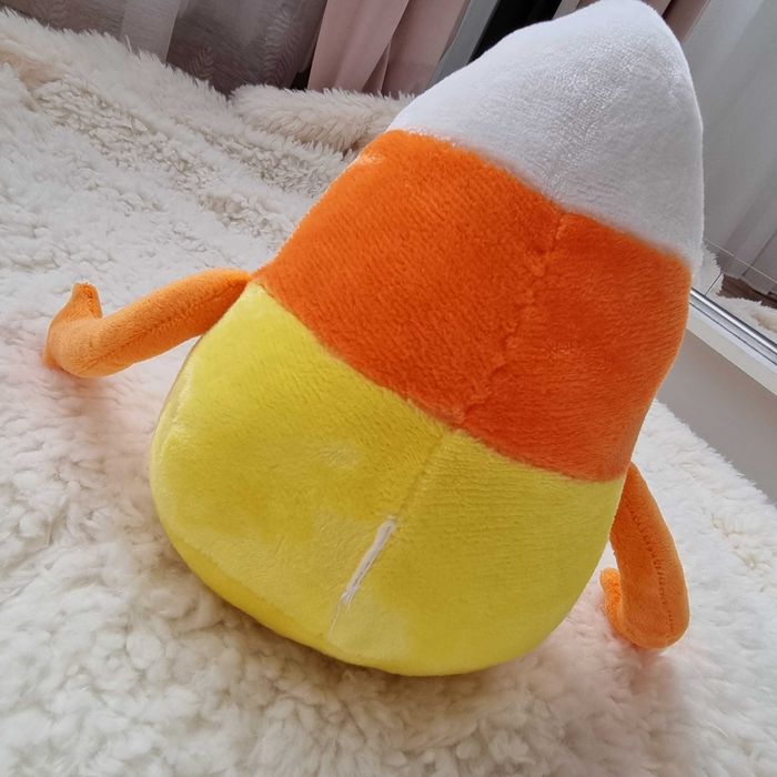 Limitowana edycja pluszaka Candy Corn People Rare Candy Corn Sitter