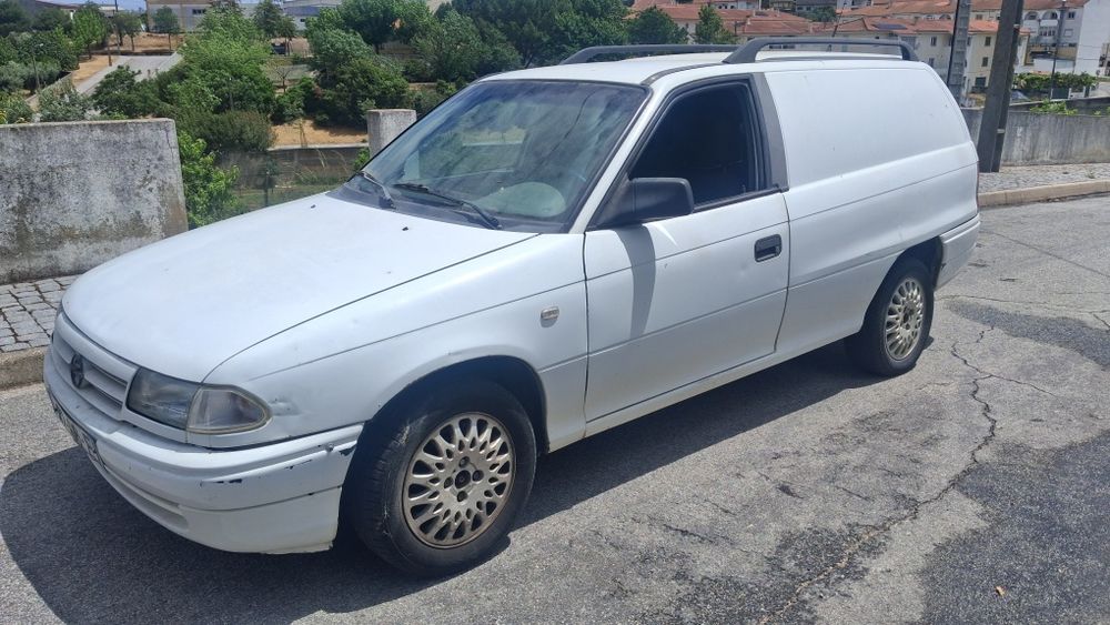 Opel Astra/comercial