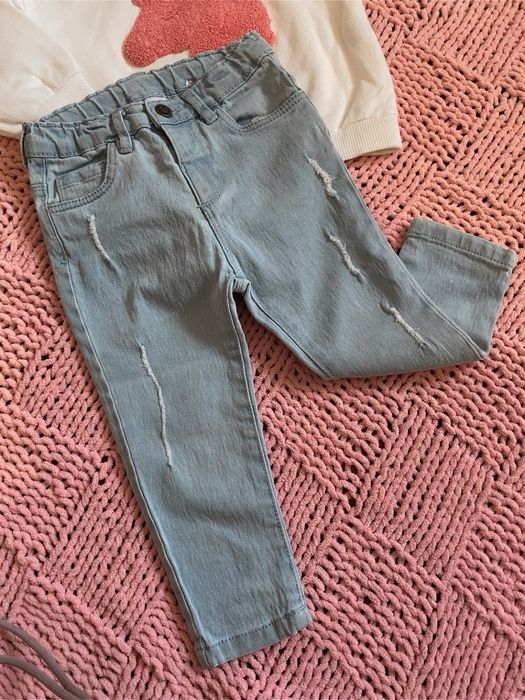 Спортивний костюм,джинси і ковточка