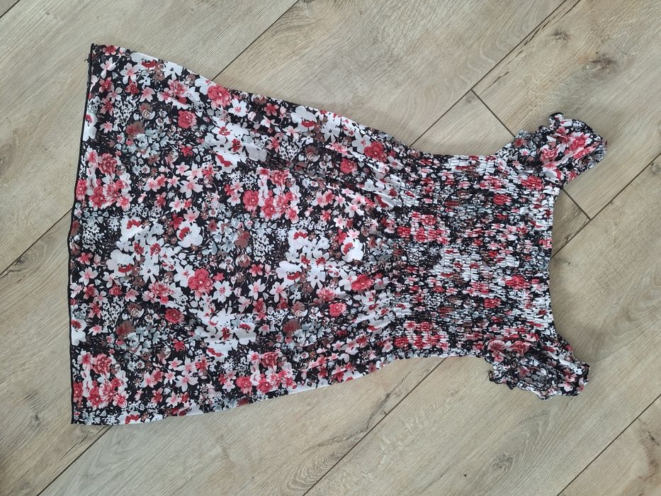 Sukienka hiszpanka S