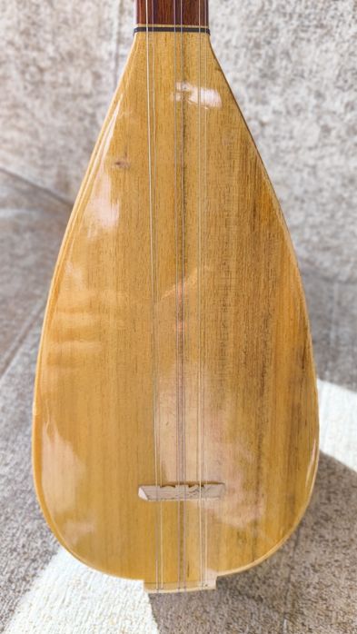 Instrument turecki Baglama Cura Saz