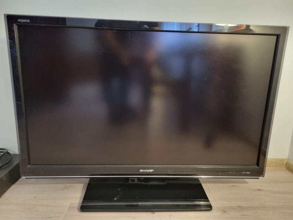 Sharp TV 42 cale