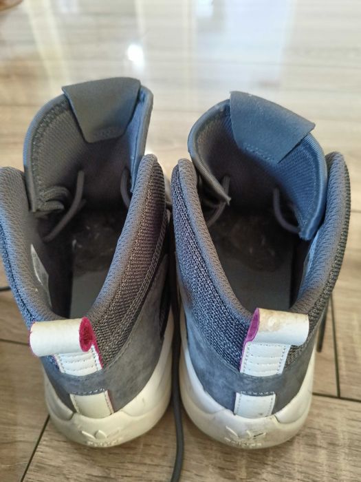 Sneakersy ADIDAS stan idealny.