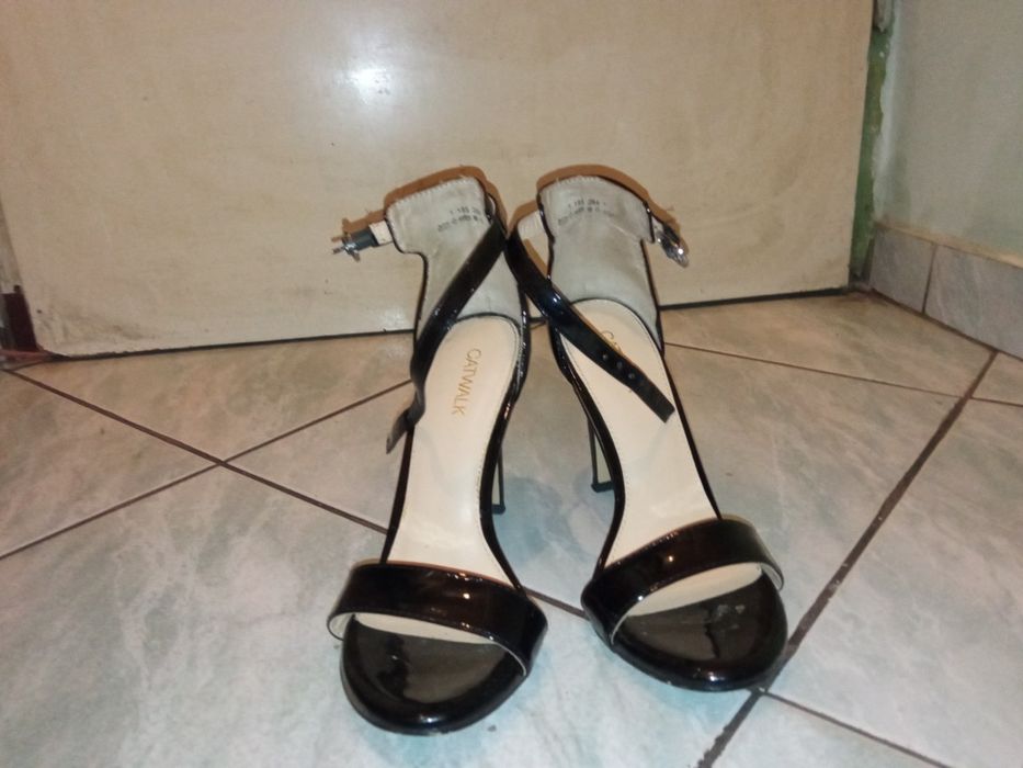 Buty na obcasie 35-36