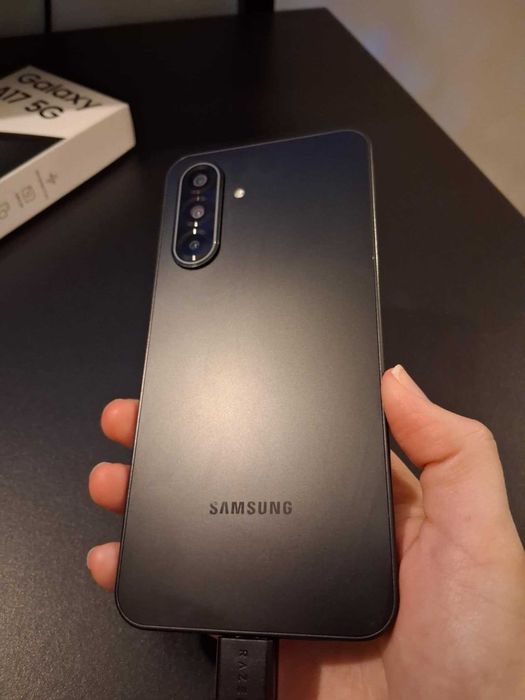 Samsung Galaxy A17 5G 128GB como novo