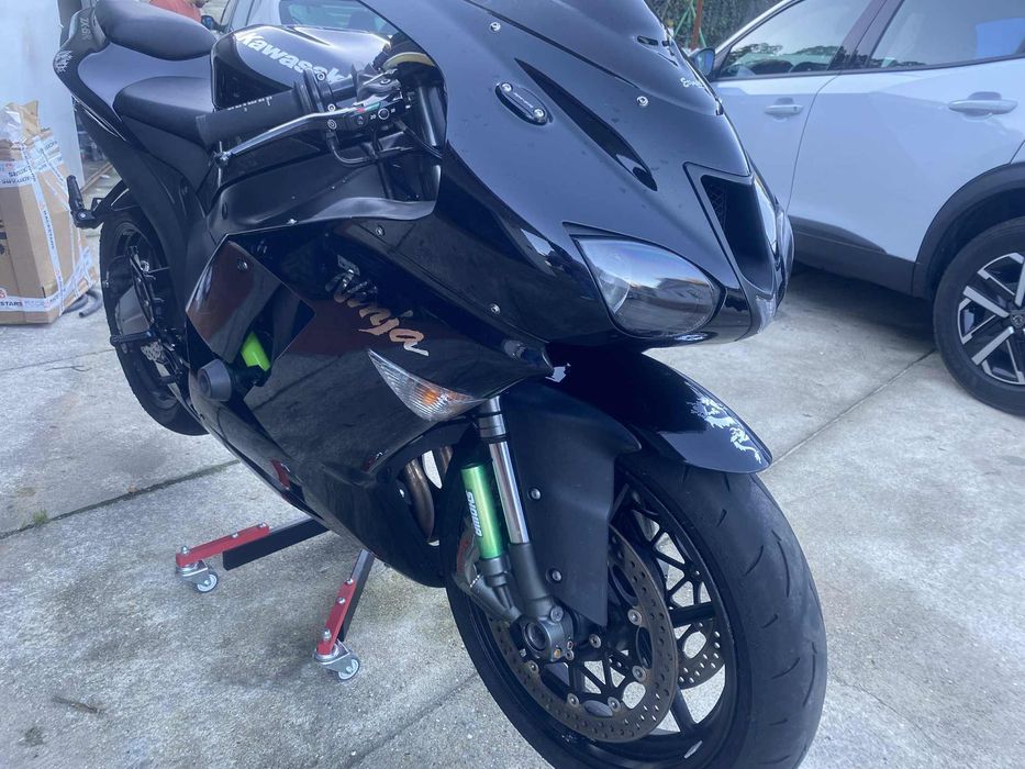 Kawasaki ninja zx6-r aceito retomas