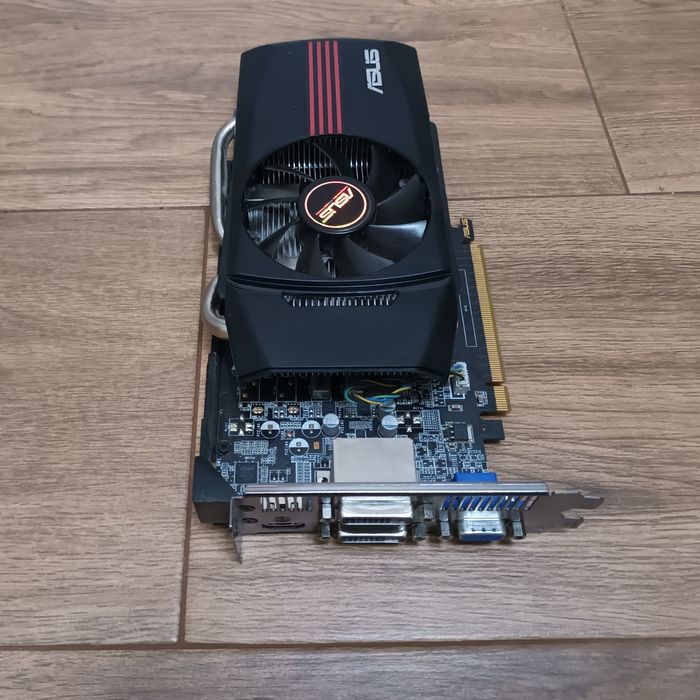 Placa gráfica Asus Gtx 650 com 1 Gb de DDR5