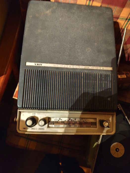 Gira discos portáteis antigos