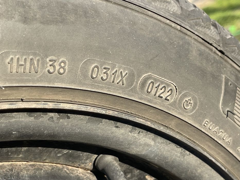 R17 диски Nissan 215/50R17 Michelin шини + диски