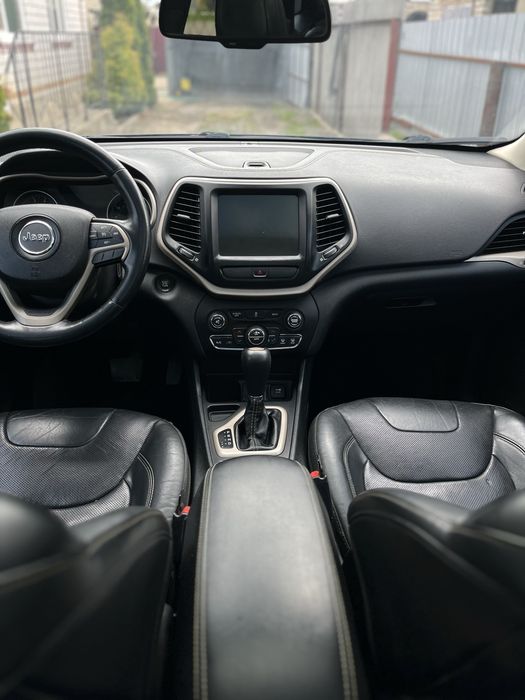 Jeep Cherokee 2.4