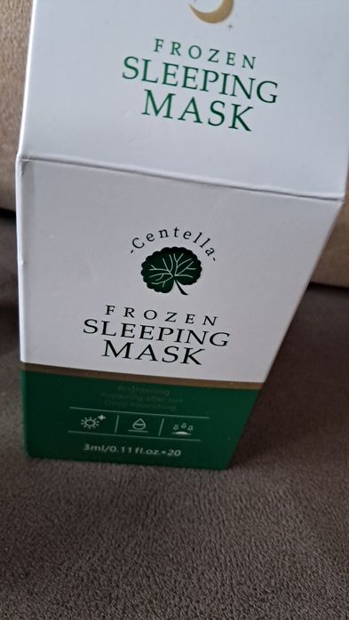 Тоналка ,база під макіяж ,маска , помада,  парфуми