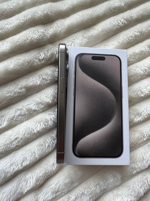 iPhone 15 Pro 256GB Natural Titanium
