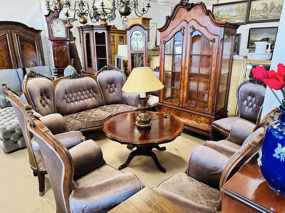 SALON 1000 metrów :) Komplety wypoczynkowe komody stoły itd:)