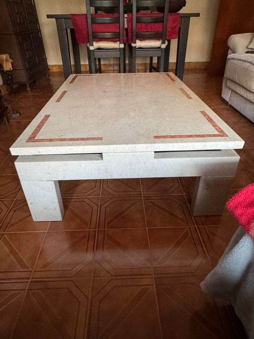 Mesa de marmore para sala de estar