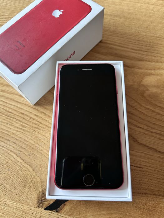 IPhone 8 product red