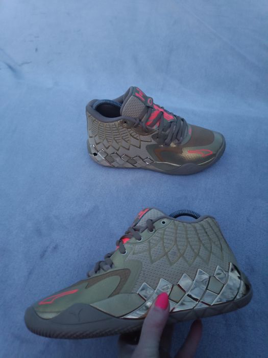 Женские кроссовки 2023 Puma р39