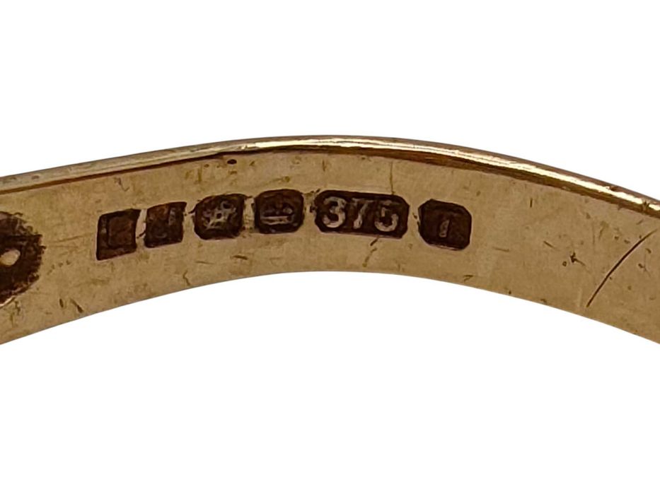 Złoty pierścionek 375/2,4G R9