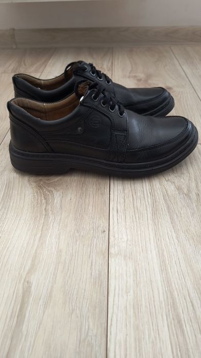 Buty skórzane 100% rozmiar 41