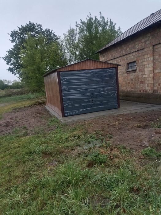 Garaż do wynajęcia  ul. Wiejska 32