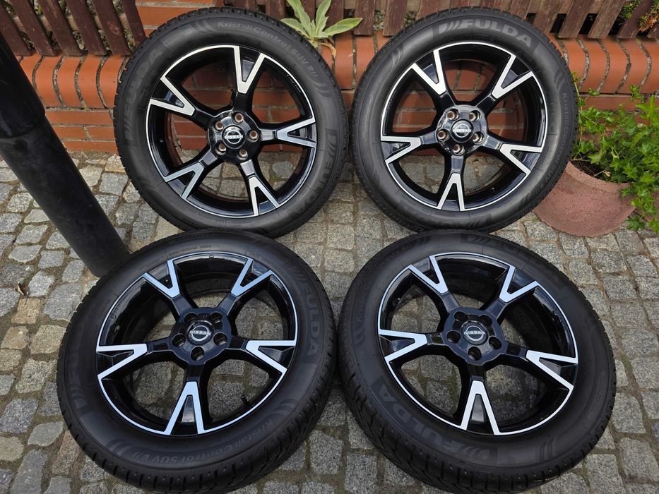 Oryginalne koła zimowe aluminiowe NISSAN X-TRAIL T33 ARIYA 19" 5x114,3 z oponami 235/55/19 XL 2025 r