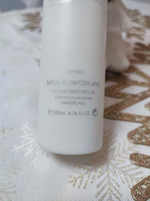 SUISSE luksusowe mleczko do mycia twarzy 200 ml