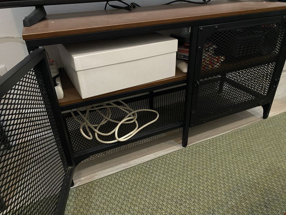 Móvel/aparador de TV IKEA