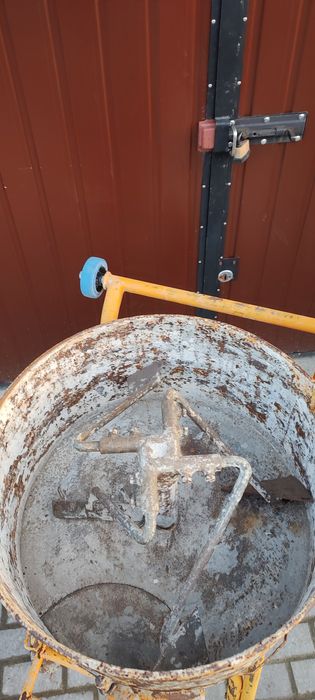 Mieszalnik,betoniarka soroto 100l.