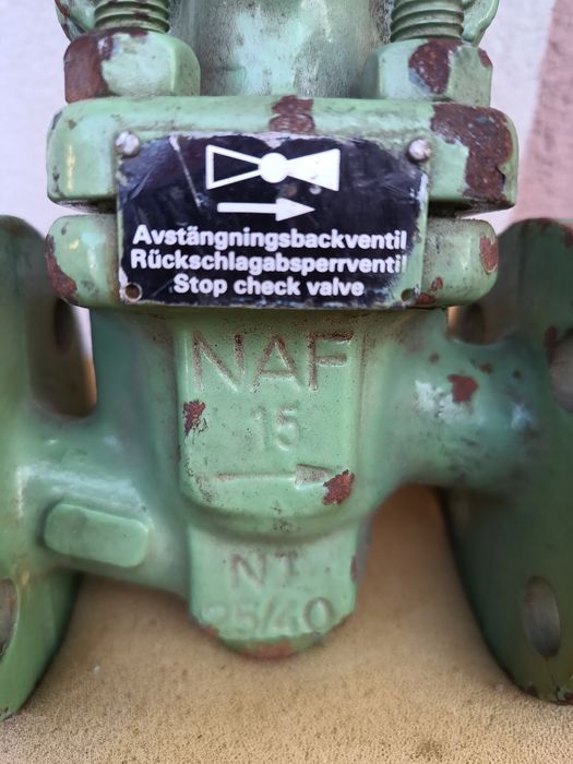 Паровий вентиль NAF 15.   25/40  .Запірна арматура .