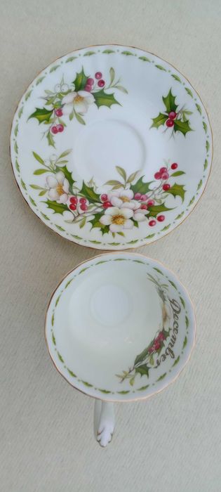 BAIXA DE PREÇO Chávena com prato porcelana Christmas Rose December