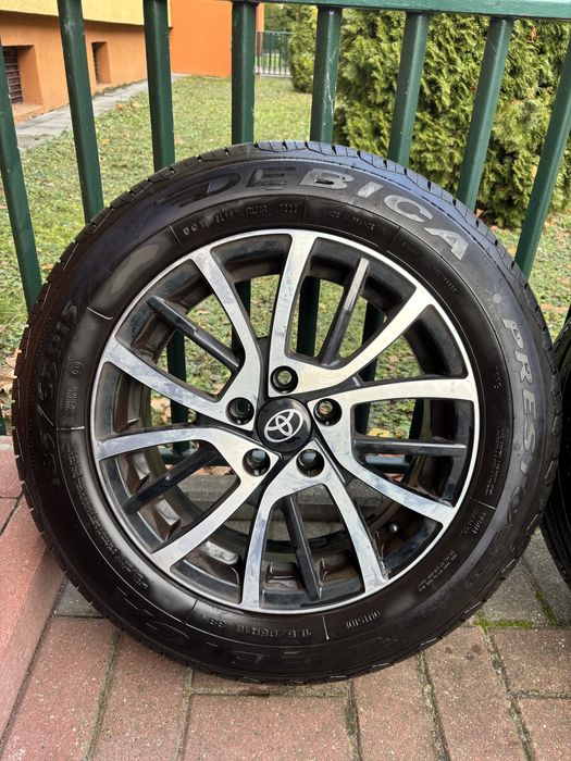 Felgi z oponanami toyota R15
