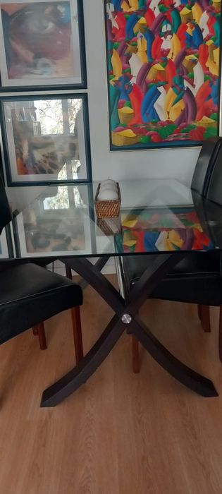 Mesa com 4 cadeiras