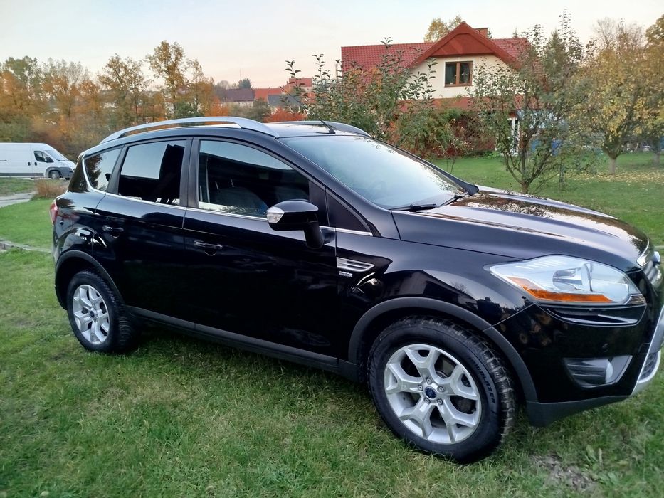 Sprzedam ładnego Forda Kuge Titanium super stan