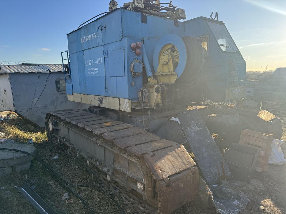 Гусеничний кран СКГ-401