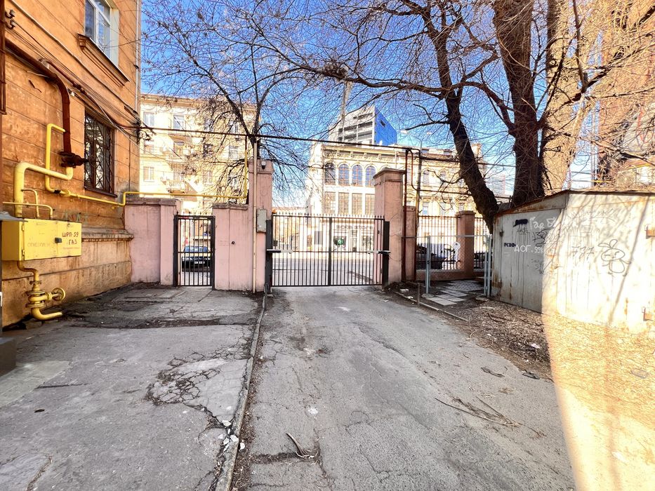 Продам помещение свободного назначения в центре