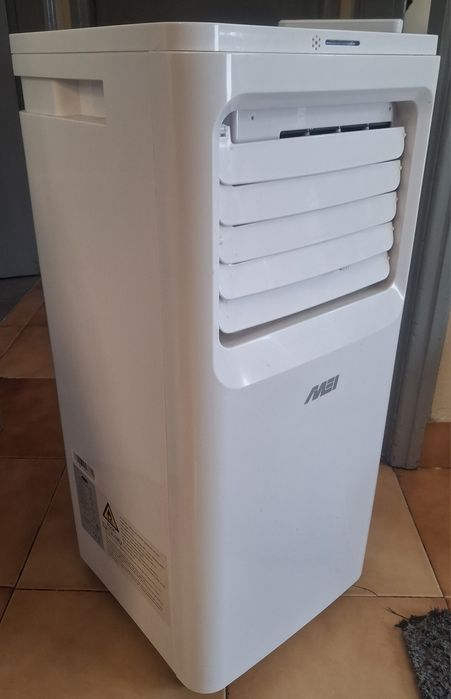 Ar condicionado portátil  semi novo